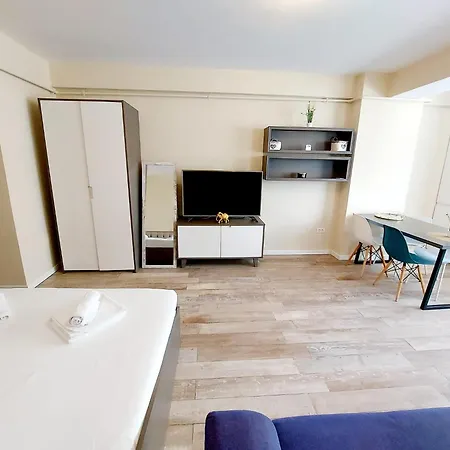 Lotus Blue Nord Zona Cluburilor