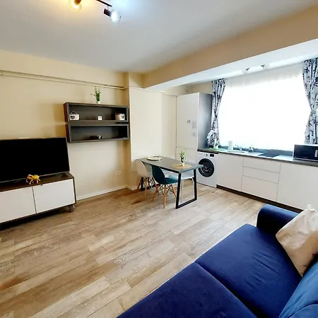 Lotus Blue Nord Zona Cluburilor Mamaia