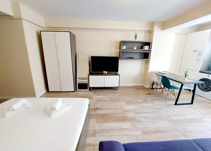 Lotus Blue Nord Zona Cluburilor