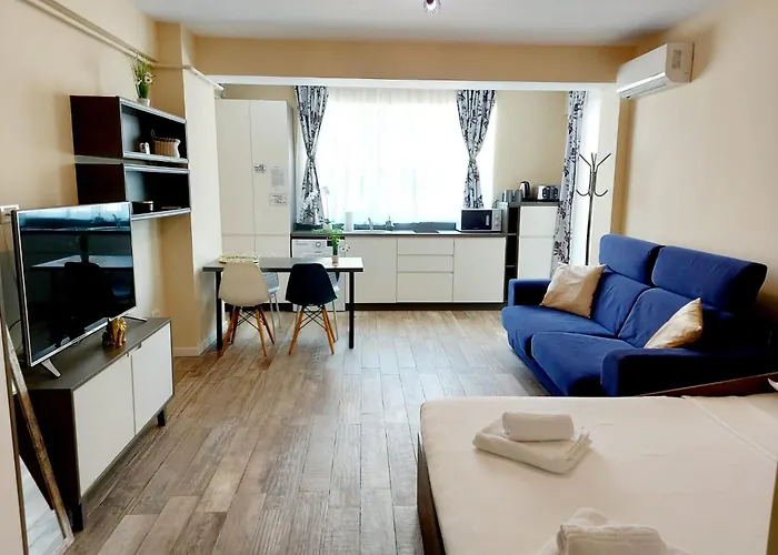 Lotus Blue Nord Zona Cluburilor * Mamaia